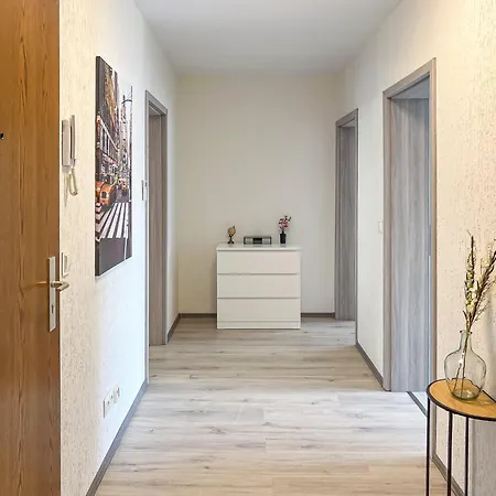 T&k Near Messe Fair Trade Duesseldorf Und Airport Eg Duisburg