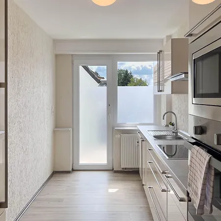 T&k Near Messe Fair Trade Duesseldorf Und Airport Eg Apartment Duisburg