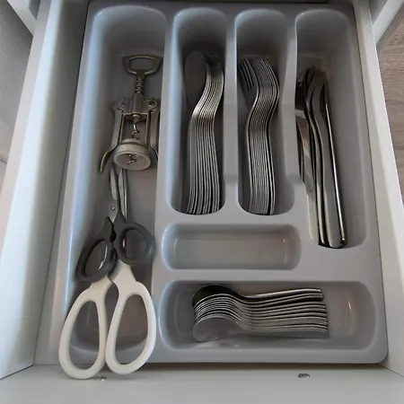 T&k Near Messe Fair Trade Duesseldorf Und Airport Eg * Duisburg