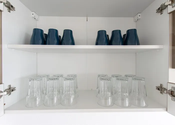 T&k Near Messe Fair Trade Düsseldorf Und Airport Eg * Duisburg