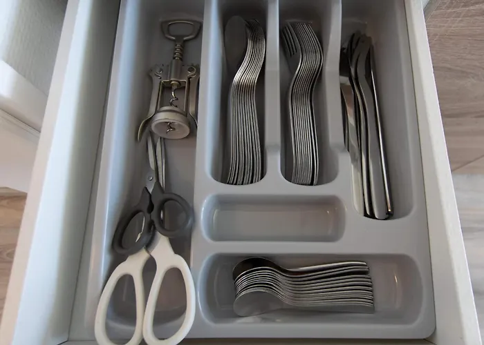 T&k Near Messe Fair Trade Düsseldorf Und Airport Eg * Duisburg